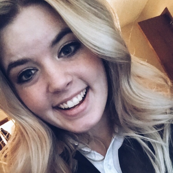 Meet your Posher, Meghan - Picture 1 of 1